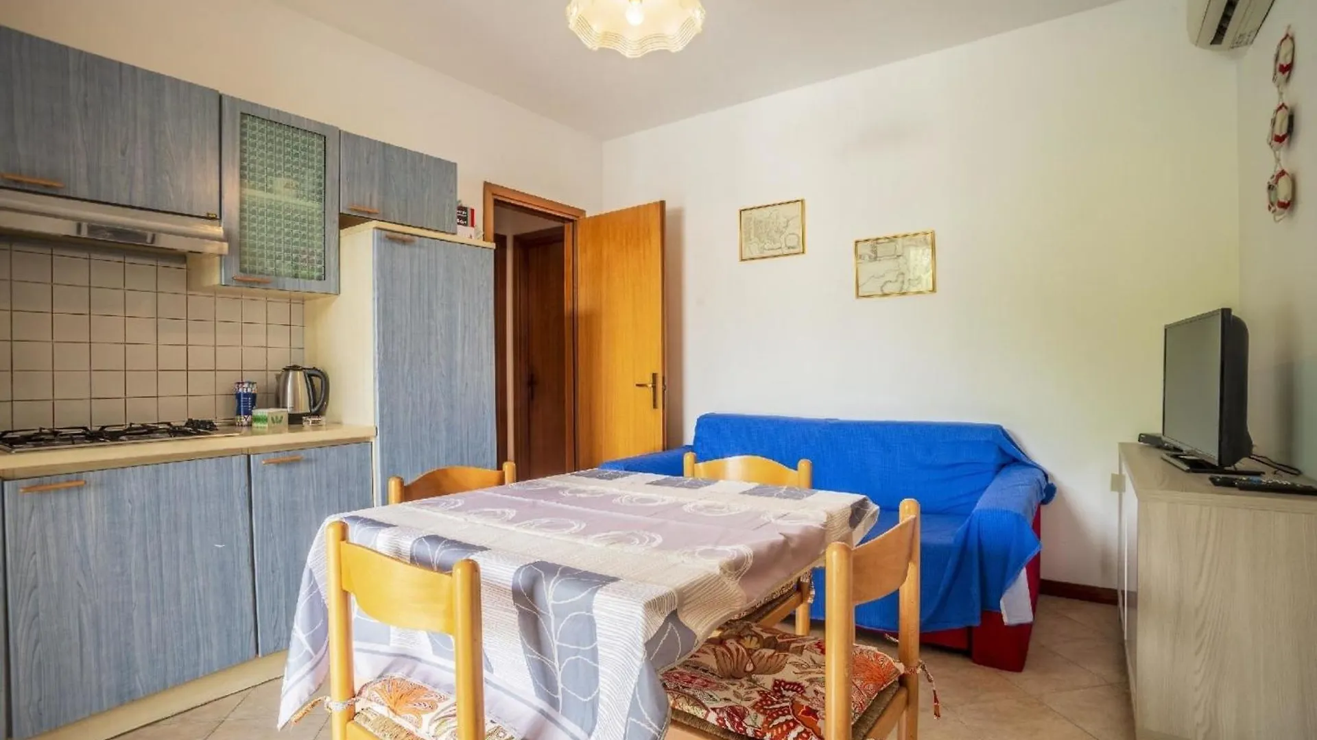 Ferienhaus In Lido Di Volano Mit Terrasse, Grill Und Garten 0*,  Italy