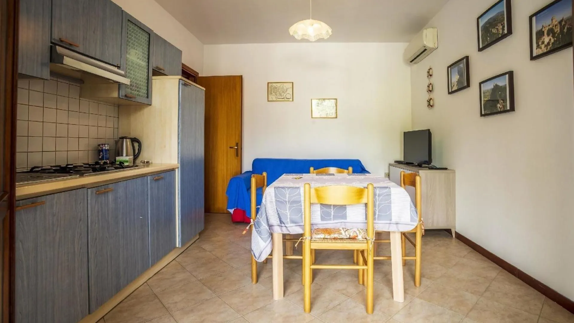 Ferienhaus In Lido Di Volano Mit Terrasse, Grill Und Garten