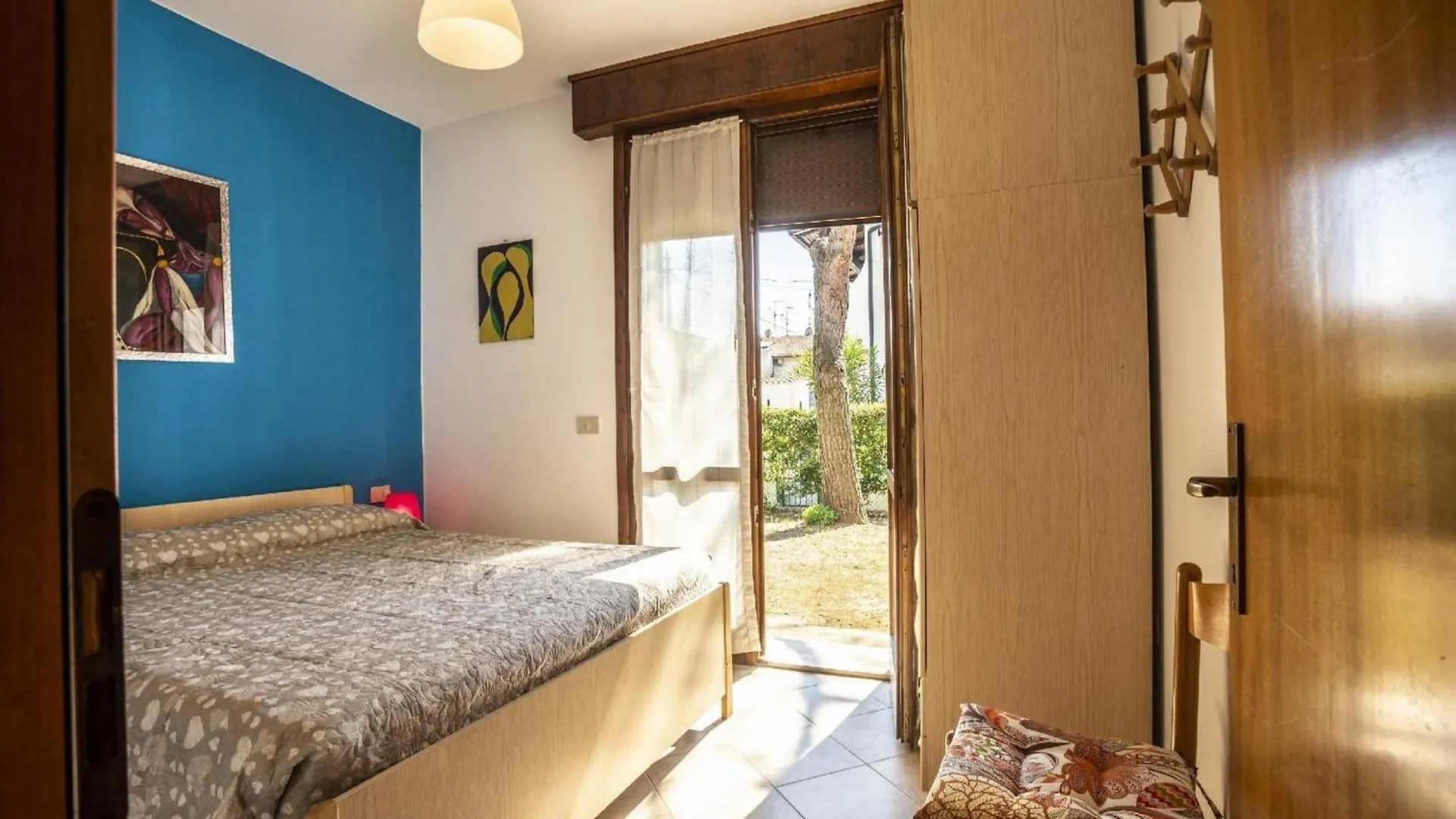 Ferienhaus In Lido Di Volano Mit Terrasse, Grill Und Garten Italy