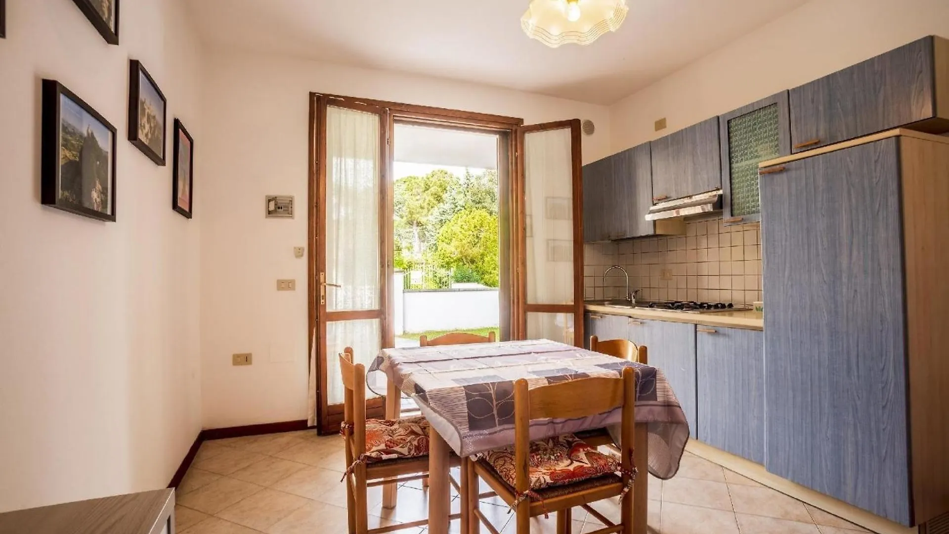 Ferienhaus In Lido Di Volano Mit Terrasse, Grill Und Garten 0*,
