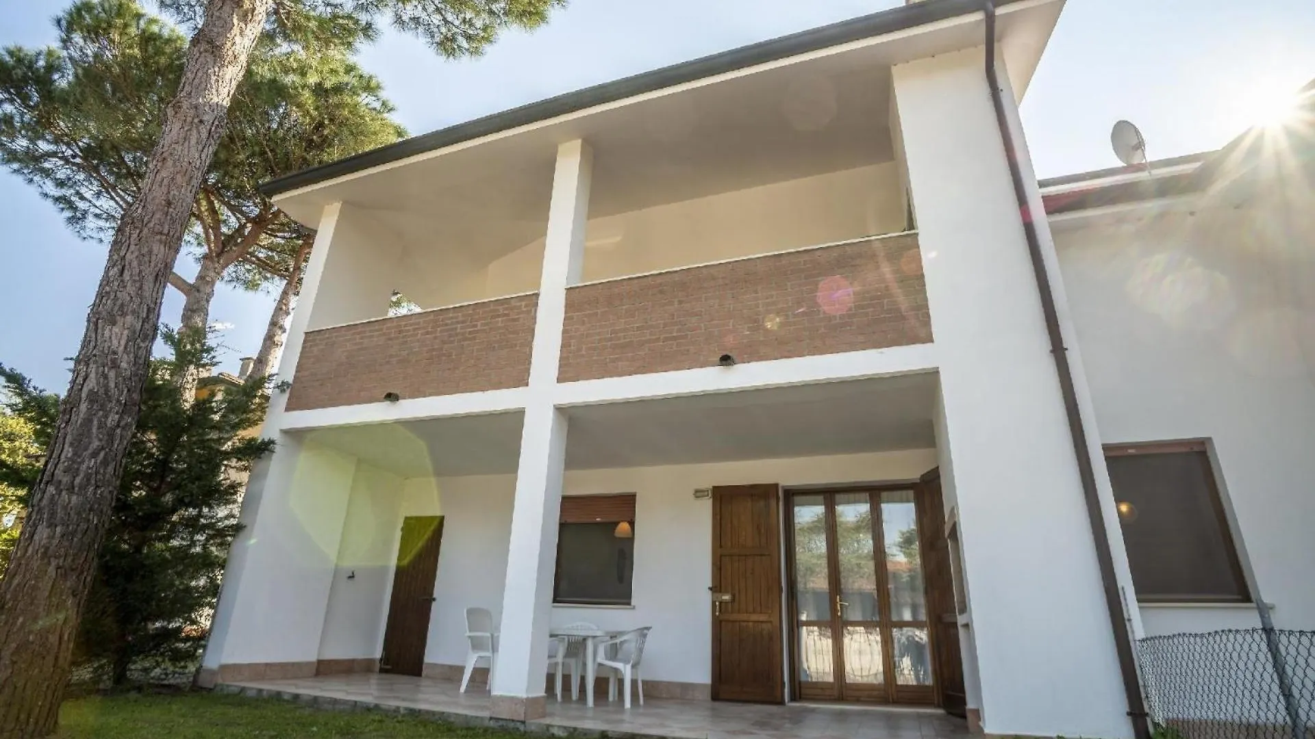 Ferienhaus In Lido Di Volano Mit Terrasse, Grill Und Garten Holiday home